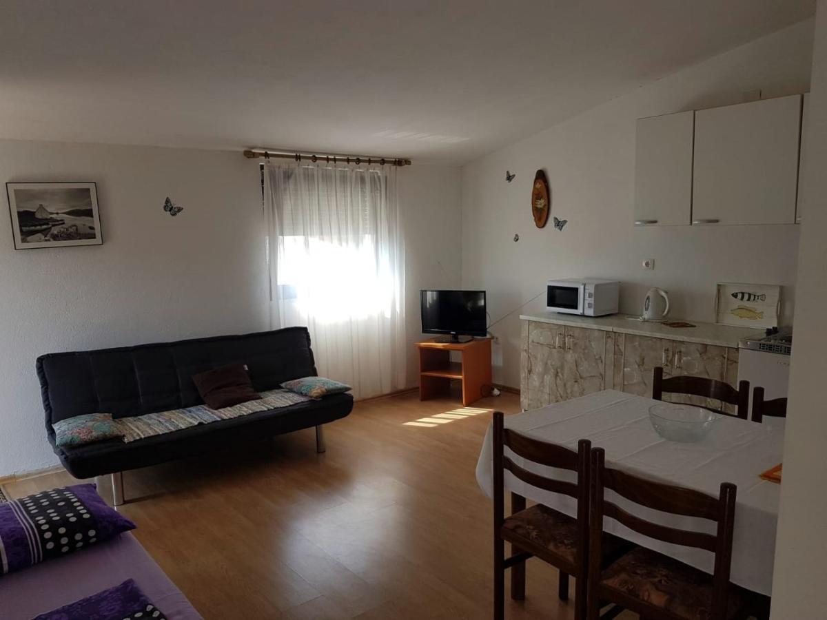 Apartments S&M Marina Bagian luar foto