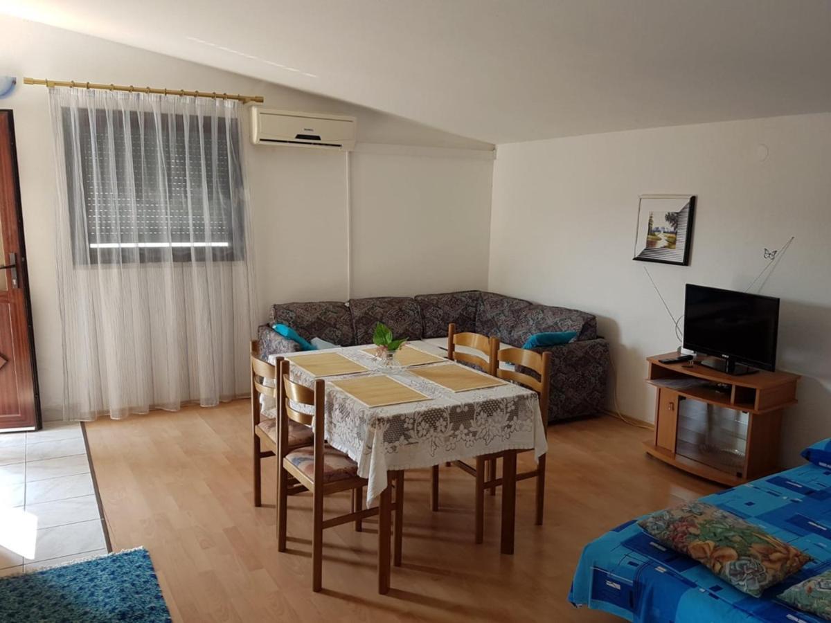 Apartments S&M Marina Bagian luar foto