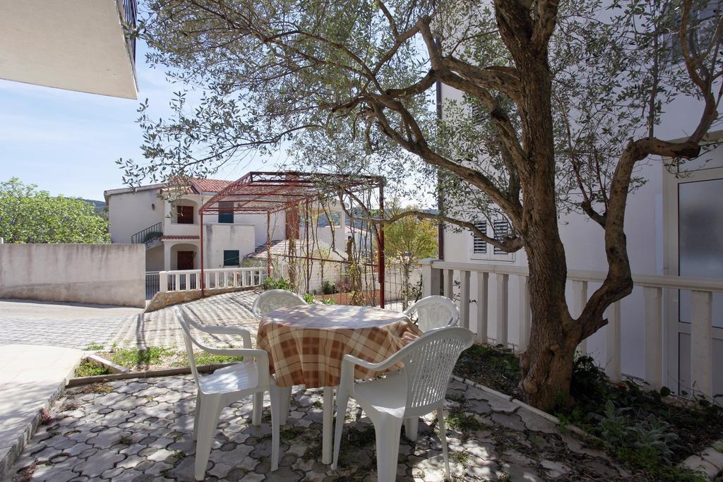 Apartments S&M Marina Bagian luar foto