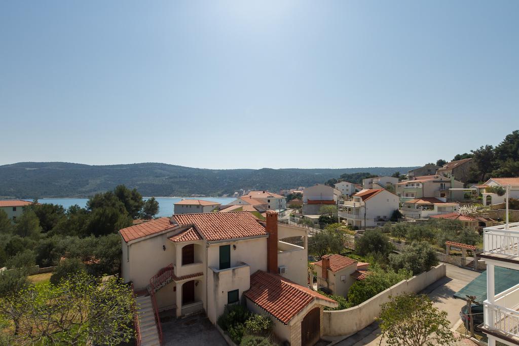 Apartments S&M Marina Bagian luar foto